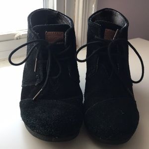 Toms Wedges